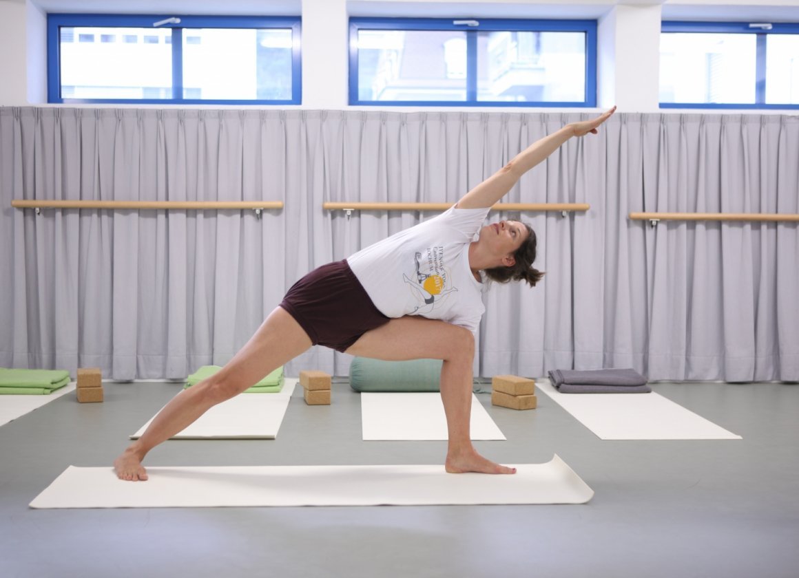 Yoga im Artichoc Tanzatelier